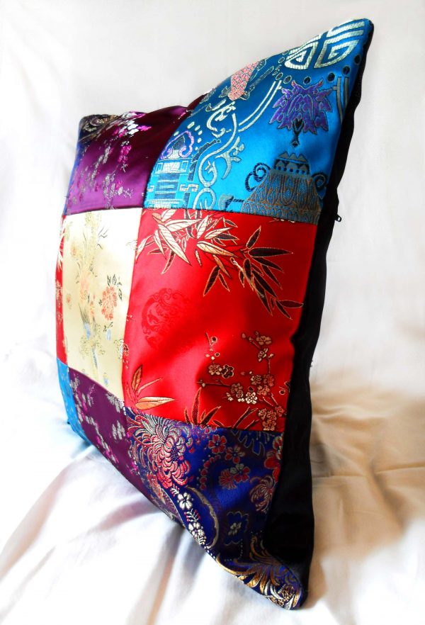 Handmade cushion Orient patchwork design side full